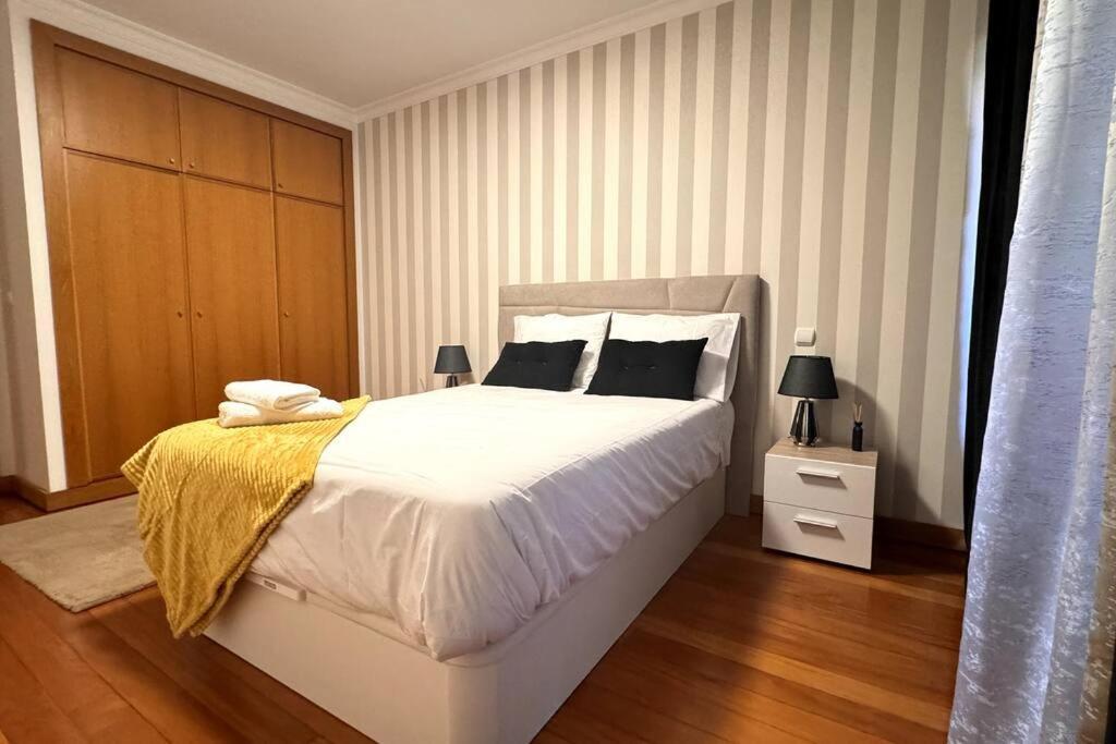 Апартаменты By The Sea IV - Cosy Flat Фуншал Экстерьер фото